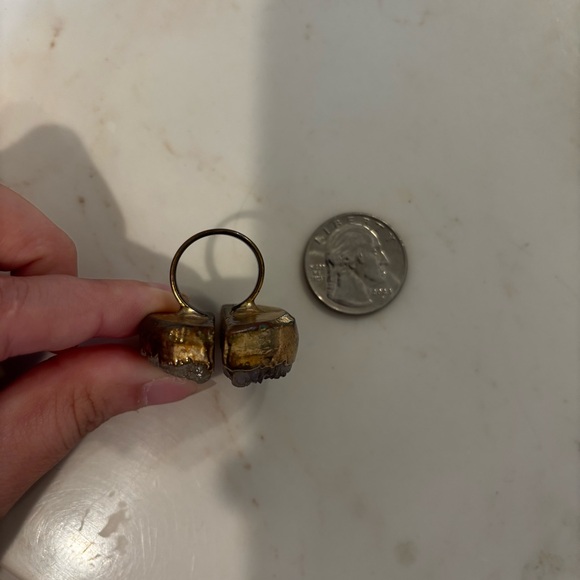 Ring - Picture 4 of 4